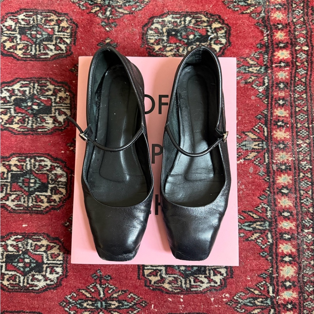 Aeyde Uma Flats | Classic Mary Jane with Adjustable Strap